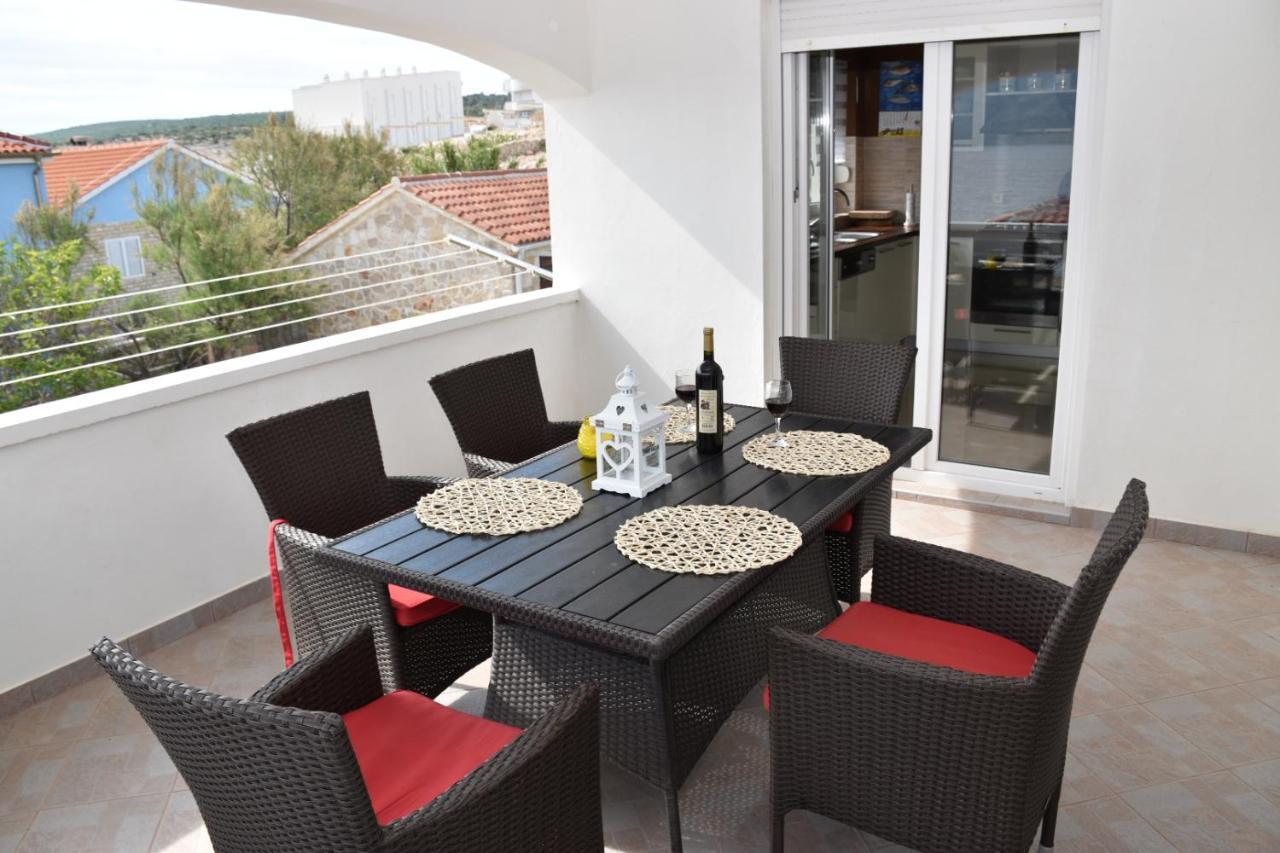 Apartments Piccolo Piaccere Razanac Exterior photo